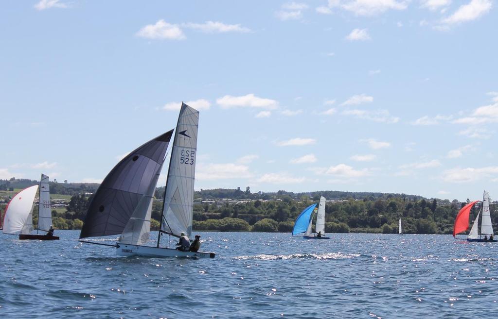 Close downhill racing - Javelin Skiff National Championships 2016 © Yuki Katsushima